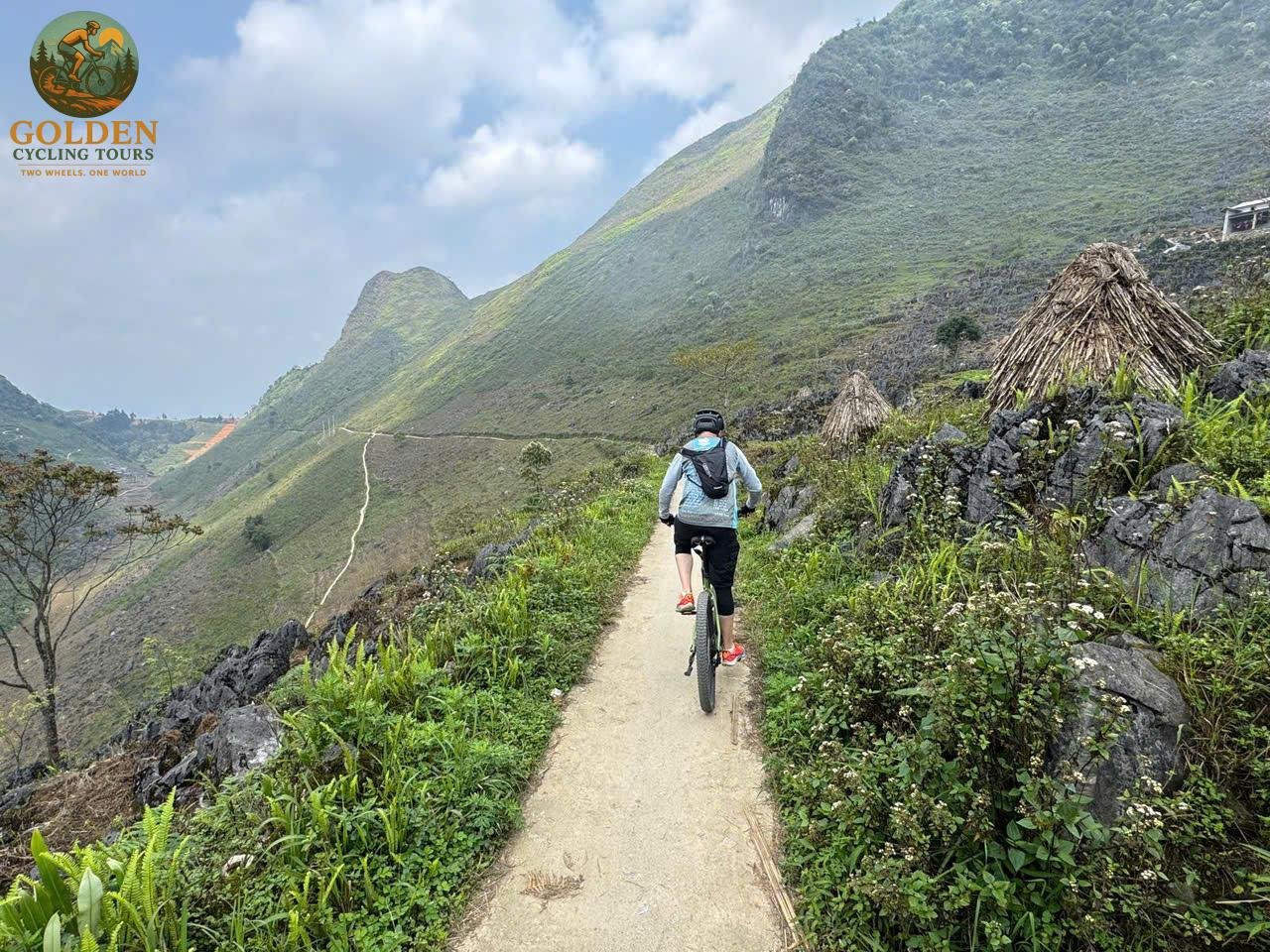 15-Day North Vietnam Cycling Tour: Hanoi, Sa Pa, Ha Giang & Ba Be